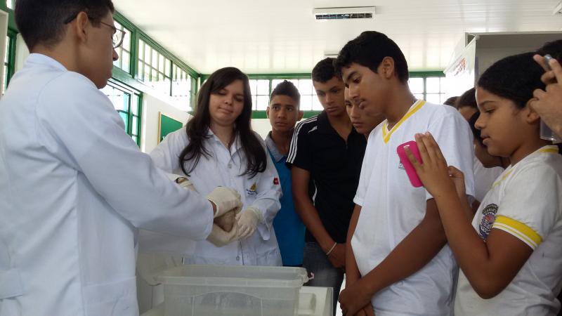 Acadêmicos de medicina realizam atividade voluntária no Açúcar Alegre
