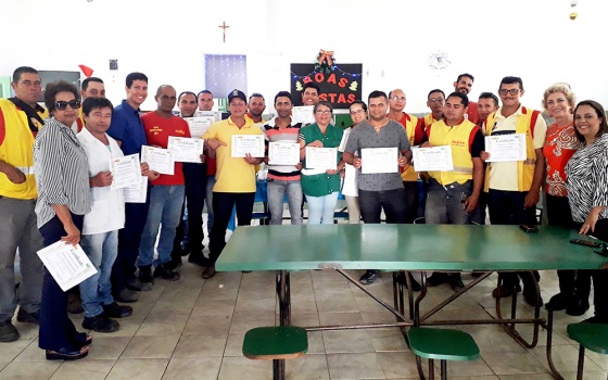 Entrega de certificados do Programa de Desenvolvimento de Líderes do Açúcar Alegre