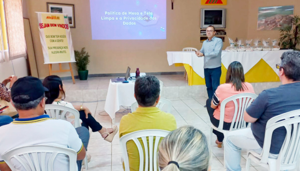 Colaboradores do Açúcar Alegre assistem palestra sobre a Lei de Proteção de Dados