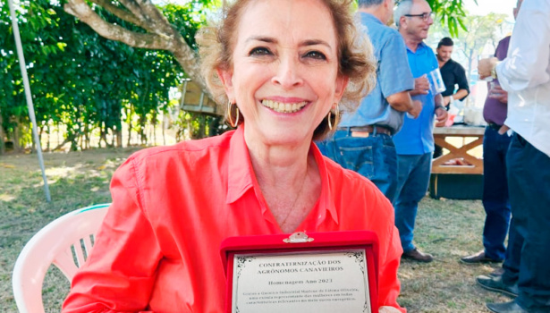 Dra. Marlene Oliveira é homenageada na Confraternização dos Agrônomos Canavieiros da PB/PE/RN